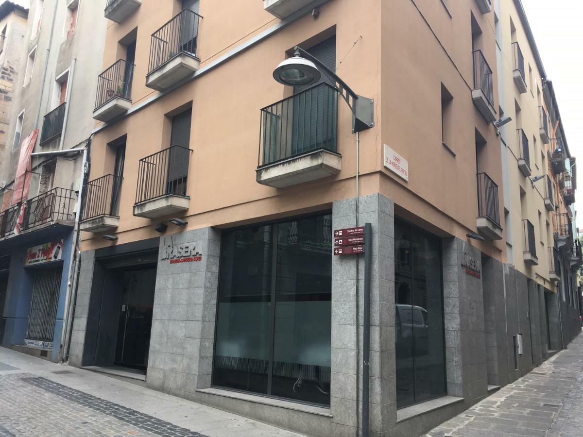 Apartament Centre Historic A Olot Apartamento Exterior foto